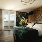 Hsg